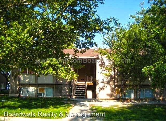 Primary Photo - 2531 S Parkcrest Dr