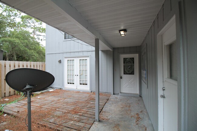 Foto del edificio - 4620 Lighthouse Cir