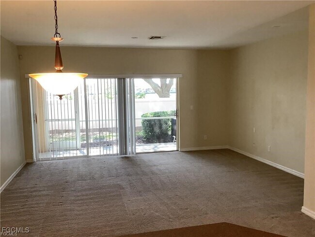Foto del edificio - 8523 Athena Ct