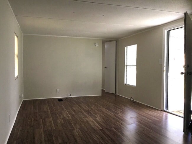 Foto del edificio - 3-Bedroom, 1.5 Bathroom Home in Union, SC