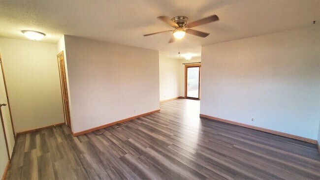 Foto del edificio - 6235 Langdon Ave SW