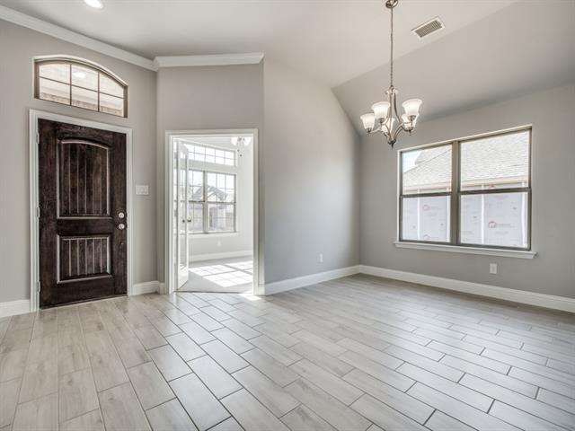 Foto del edificio - 512 Redbud Dr