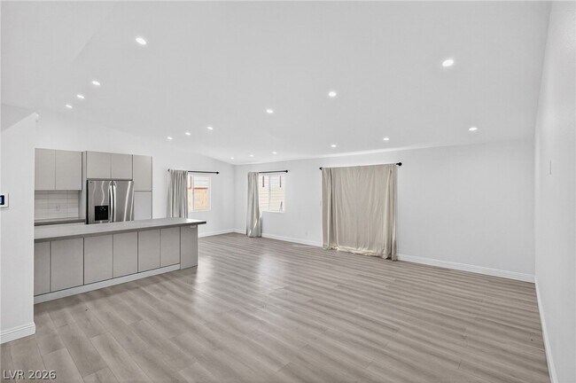 Foto del edificio - 5270 S Sepulveda Blvd