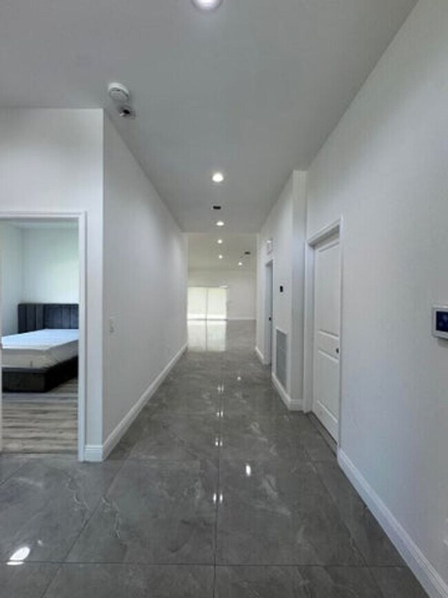 Foto del edificio - 4522 NW 36th Ct