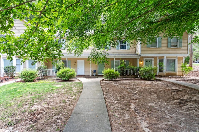 Building Photo - 839 Dalewood Dr