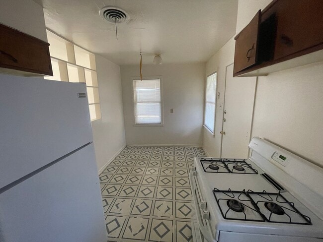 Foto del edificio - 3 bedroom, 1 bath
