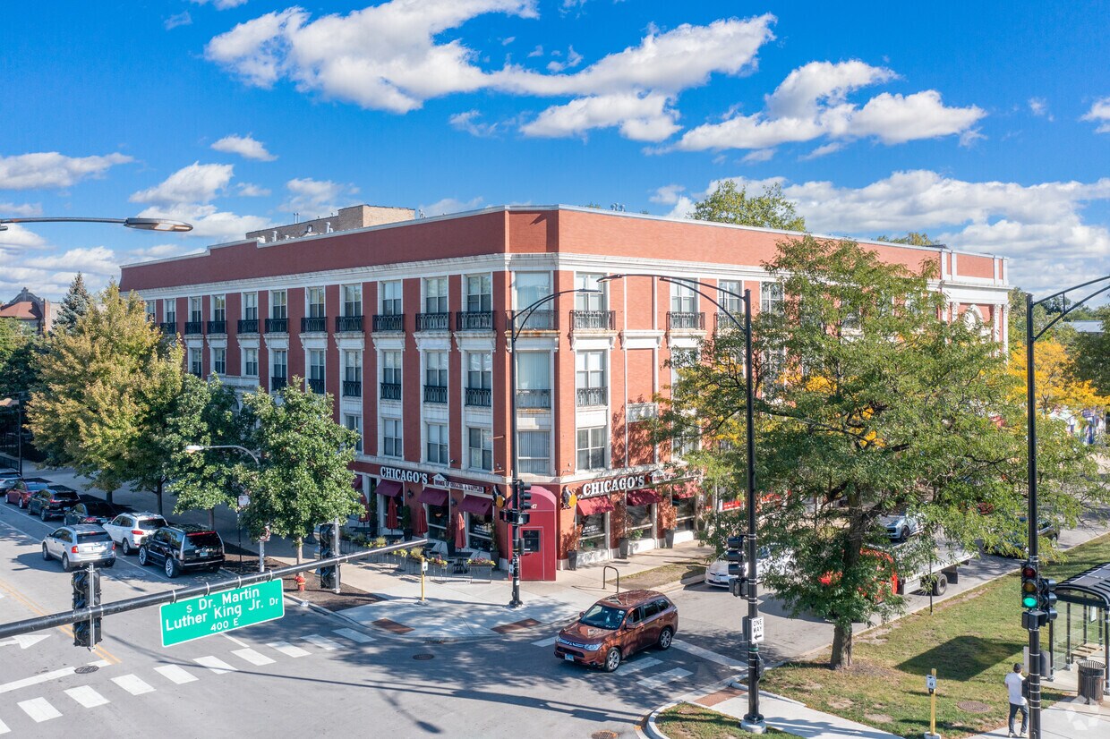 Grand Terrace Apartments Apartments in Chicago, IL