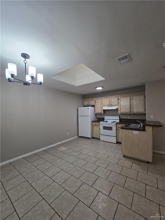 Building Photo - 12 E Stubbs St