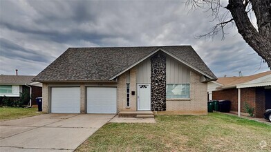 Building Photo - 3041 SW 64th Terrace