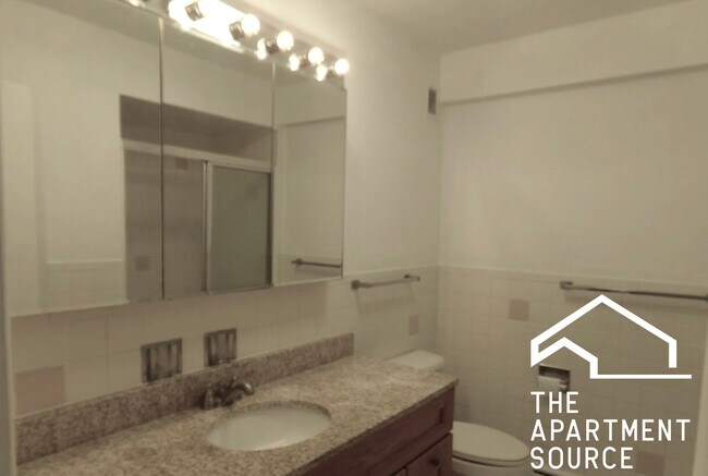 Foto del edificio - 8644 Skokie Blvd