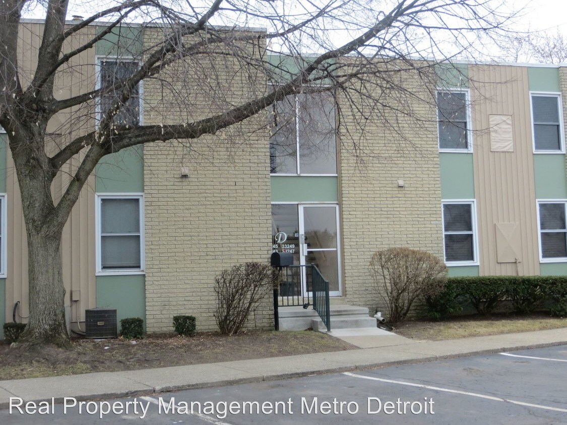 Primary Photo - 33247 Fargo St