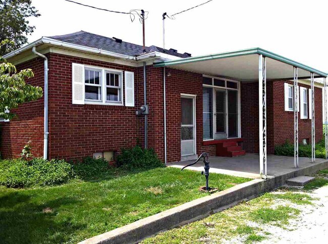 Building Photo - 9988 Boonville Hwy