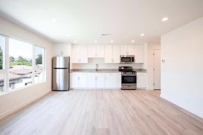 Foto del edificio - 3245 Drew St