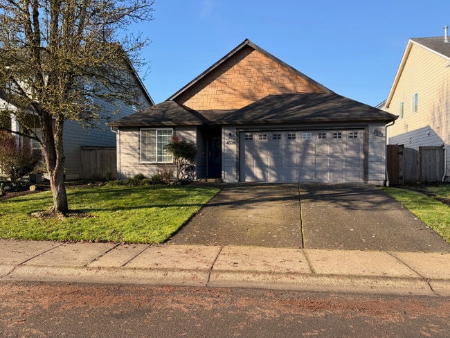 Building Photo - 4028 NE 166th Ave