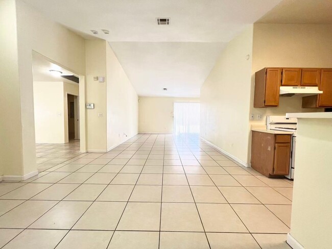 Foto del edificio - 2137 Windhurst St