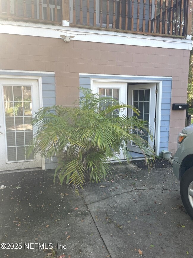 Building Photo - 29 Desoto Pl