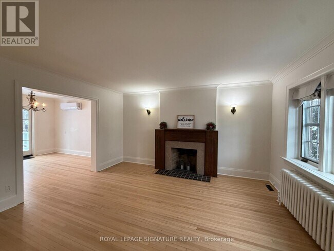 Photo du bâtiment - 26 TENTH STREET