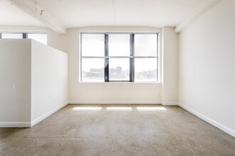 Building Photo - 4600 Woodward Ave