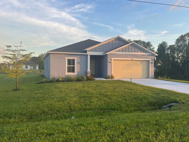 Building Photo - 3 Bedroom Single Family Home in Fort Myers
