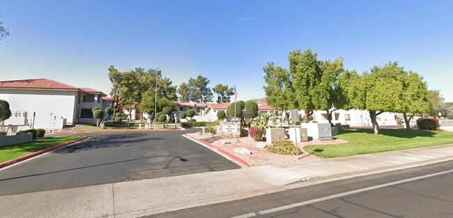 Building Photo - Desert Foothills Condo