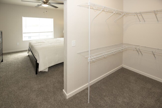 Interior Photo - Howard Lofts