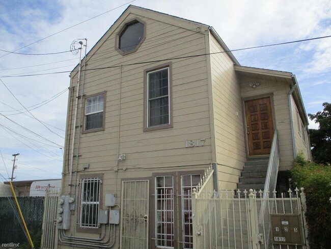 Foto del edificio - 1817 Marin Way