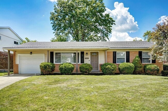 Photo - 1599 Yellowglen Drive Unit House