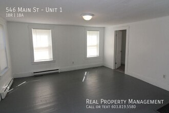 Building Photo - 546 Main St