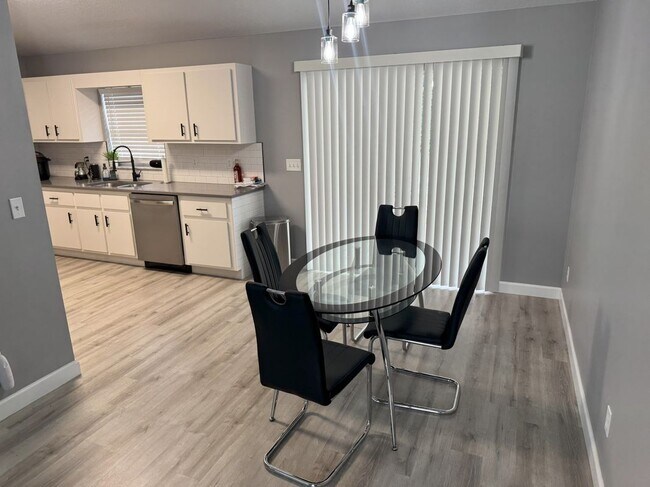 Foto del edificio - 3386 SW 126th Lane Rd