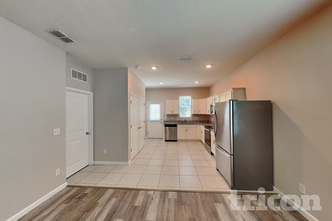 Building Photo - 1073 Cades Cv Wy