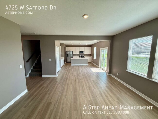 Building Photo - 4725 W Safford Dr