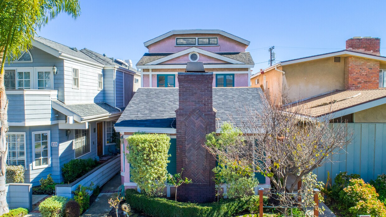 Primary Photo - 216 6th St