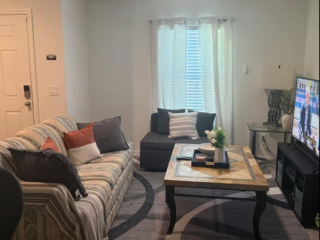 Building Photo - 400 Krassner Dr