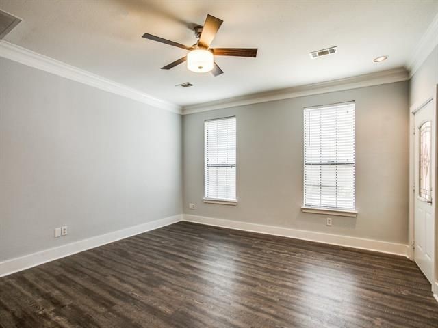Foto del edificio - 2430 Knight St