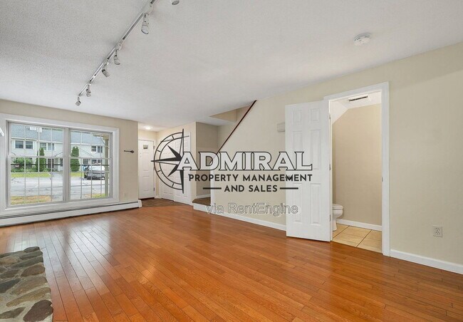 Building Photo - 65 Woodland Green