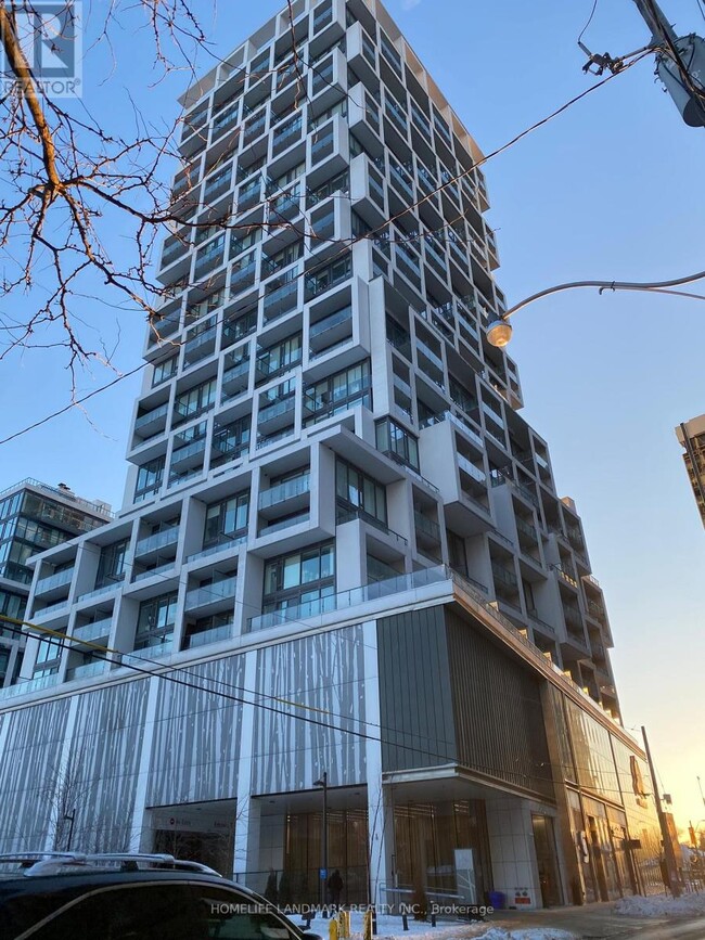 Building Photo - 5 Soudan Ave