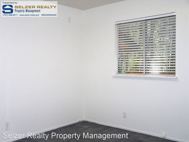 Building Photo - 3 br, 2 bath House - 27060 Bear Dr.