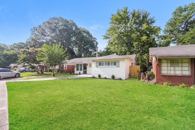 Building Photo - Beautifully & Newly Renovated house for rent!