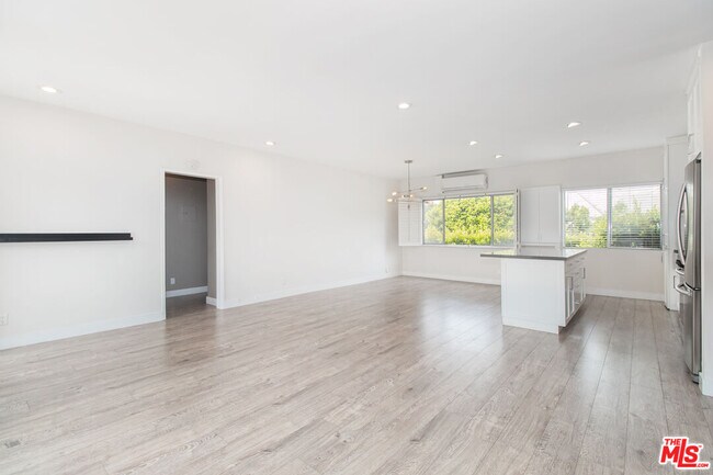 Foto del edificio - 1233 Laurel Ave