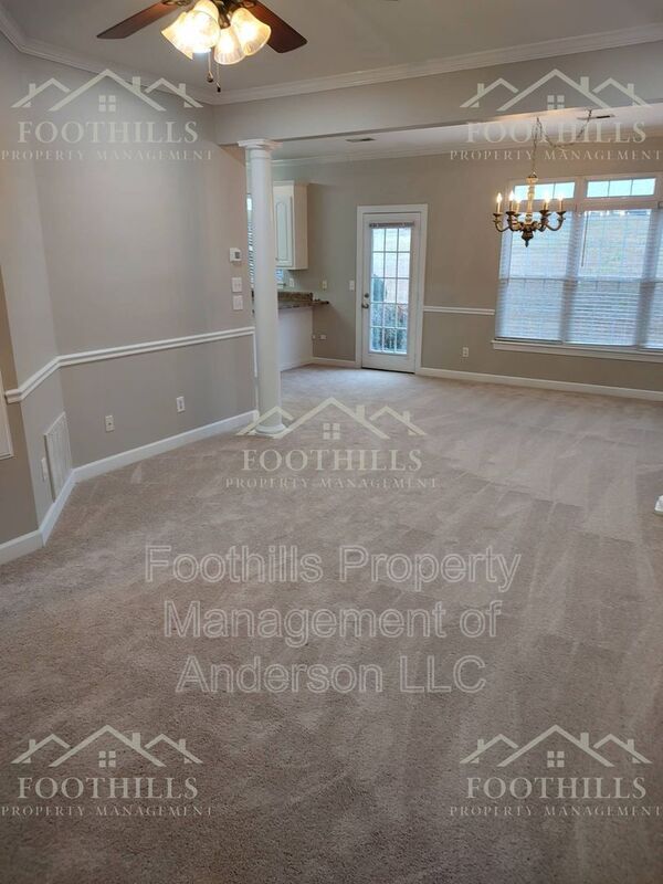 Building Photo - 901 Autumn Oaks