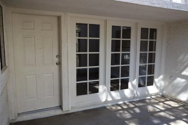 Building Photo - 15801 N 29th St