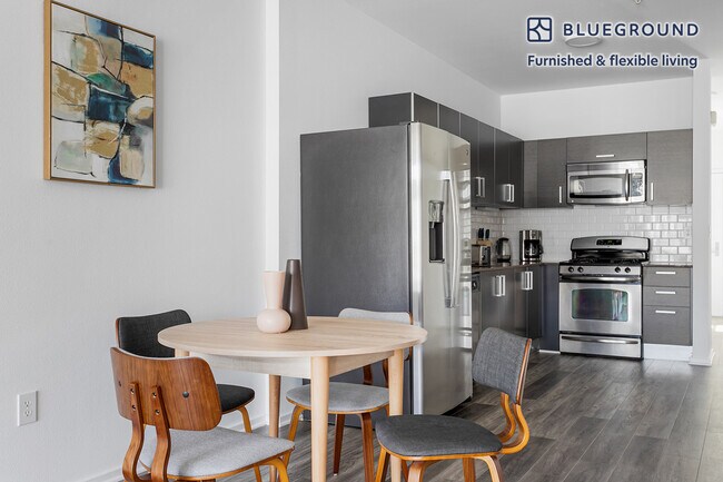 Foto del edificio - 4133 Redwood Ave