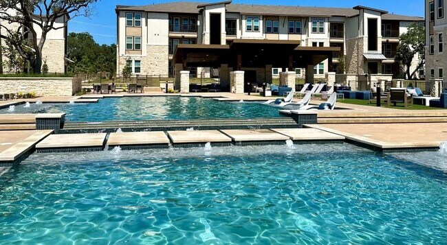Foto del edificio - 149 Larkspur Park Blvd