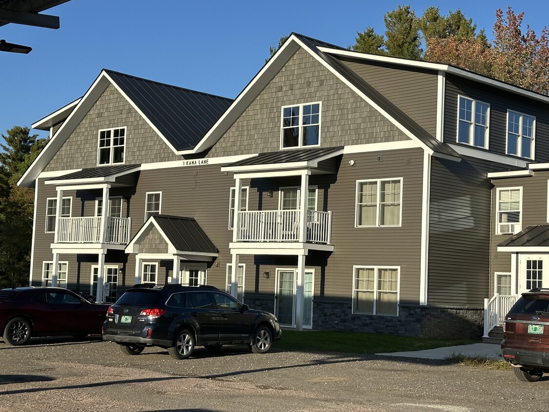 Primary Photo - 3 Kana Ln