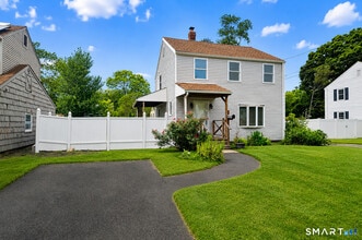Building Photo - 144 Ridge Rd