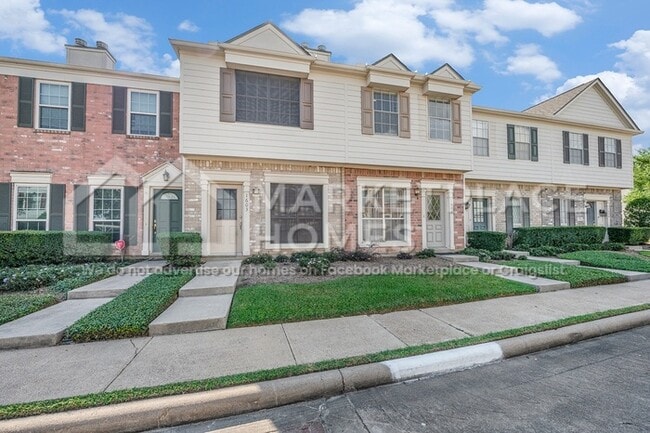 Photo - 2910 Grants Lake Blvd Townhome