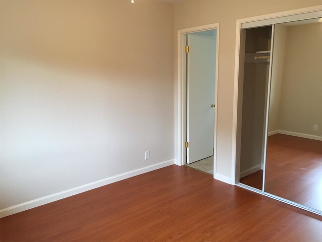 Foto del edificio - 271 N 6th St