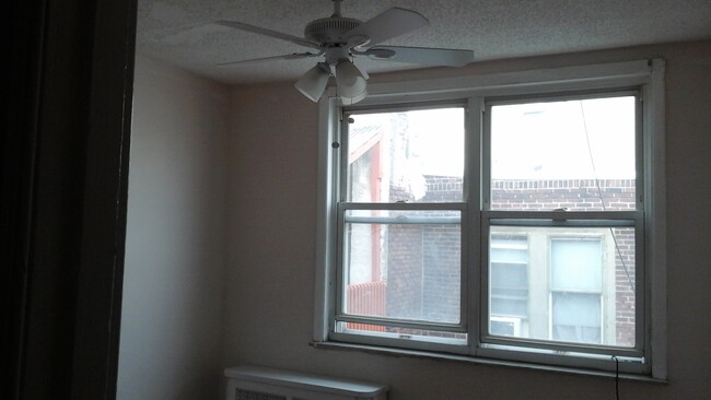 Rear Bedroom - 1852 S Sartain St