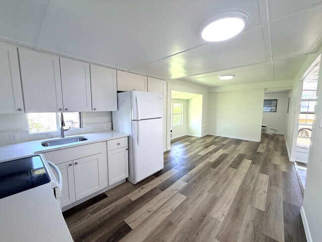 Building Photo - 102 Lantern Pl