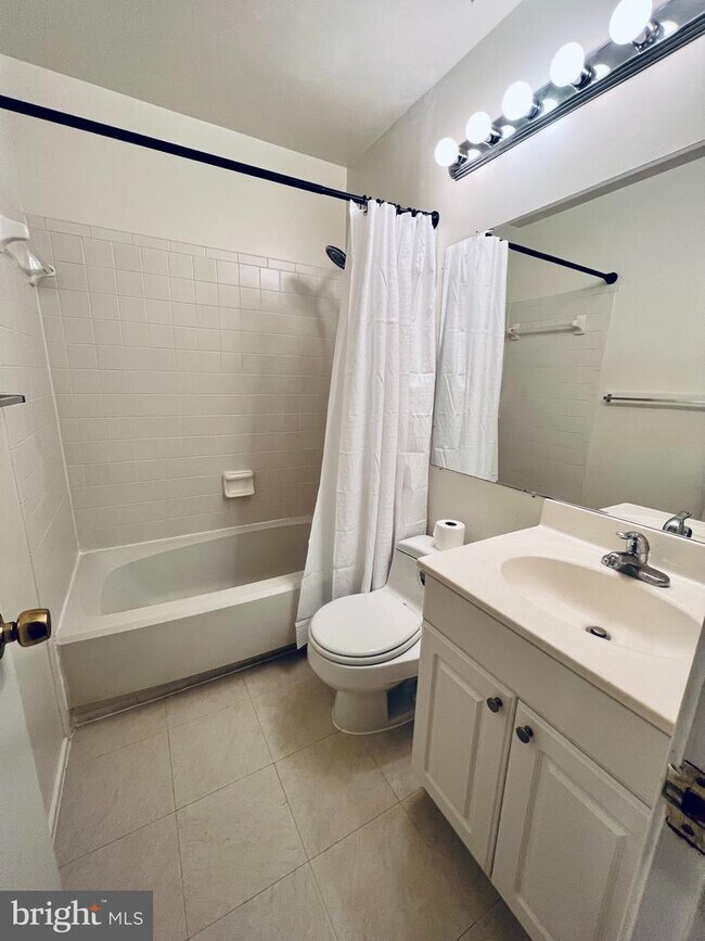 Building Photo - 1016 Copperstone Ct